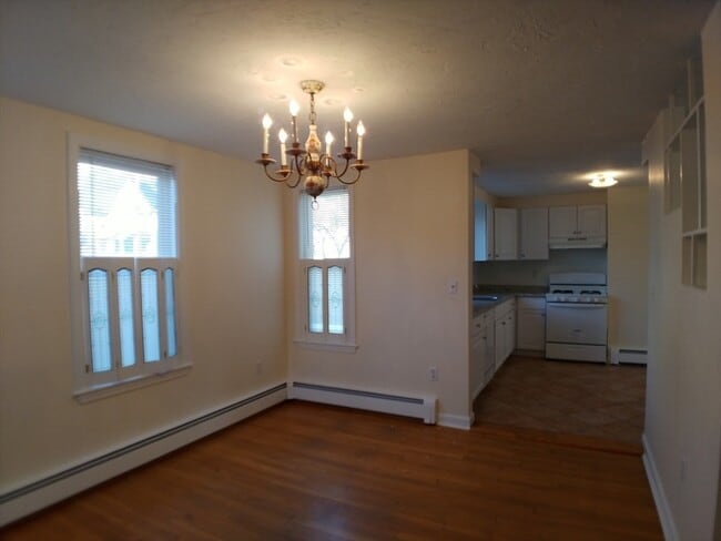 Building Photo - 20 Gibbon St