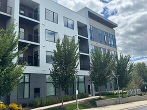 Building Photo - 2132 City Gate Ln