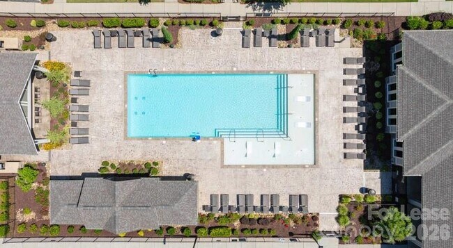 Foto del edificio - 15155 Ollie Dr