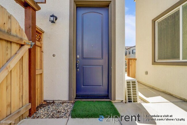 Building Photo - Studio, 1 bath House - 1637 Charpak Place,...