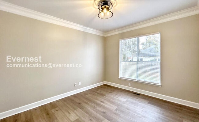 Building Photo - 1112 Clairmonte Dr