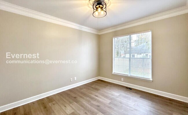 Foto del edificio - 1112 Clairmonte Dr