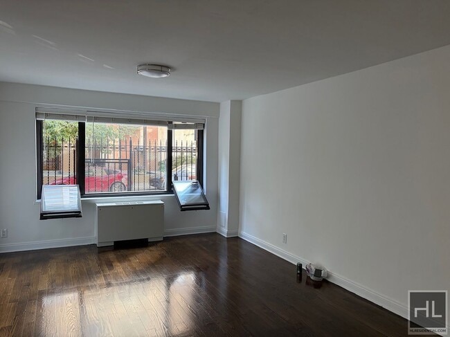 Building Photo - EAST 56 STREET