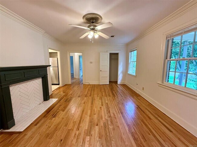 Foto del edificio - 807 E Edgemont Ave