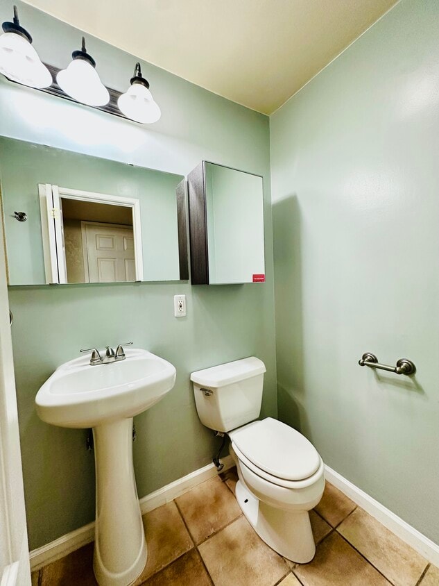 Building Photo - 166 Rishell Drive