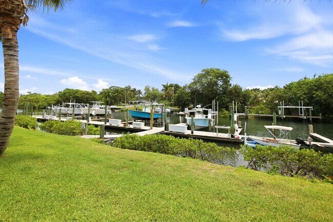 Foto del edificio - 412 Southwind Dr