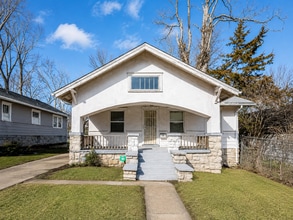 Building Photo - 1404 E 66 St