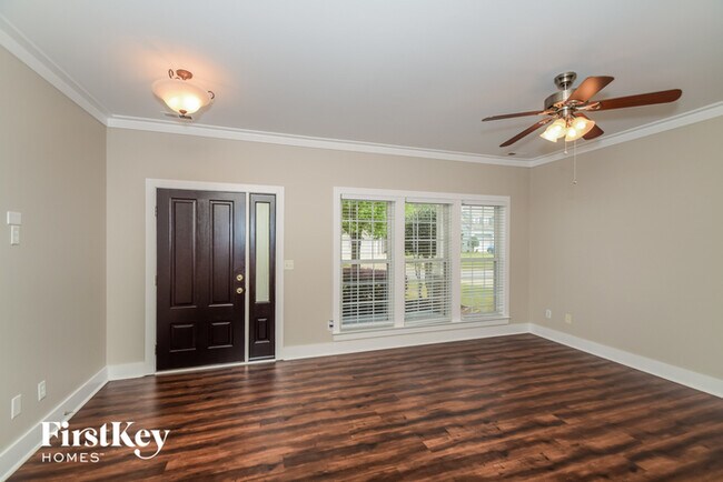 Building Photo - 209 Nottingham Dr