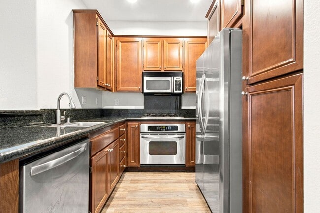 Building Photo - 2175 Condor Dr