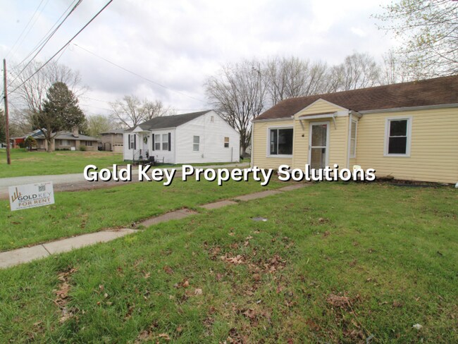 Foto del edificio - Fully Updated 3 BR 1 BA House with Central Air and Garage (NO SECTION 8)