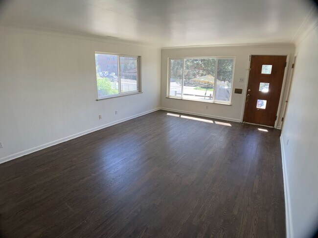 Foto del edificio - Spacious 2 Bedroom minutes to UC Health