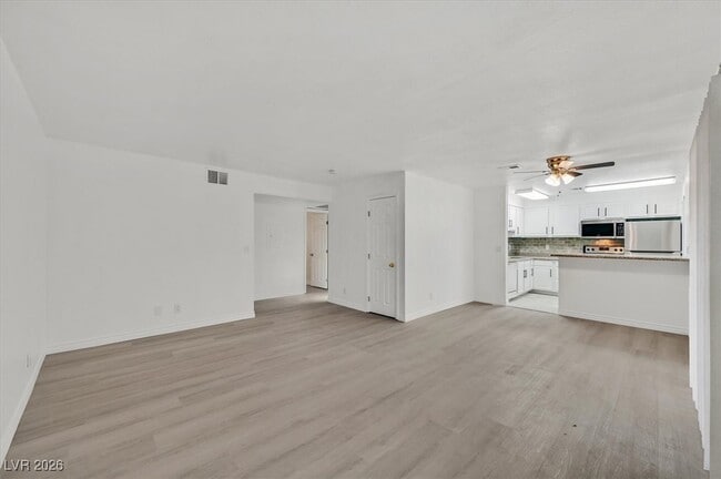 Foto del edificio - 5499 Indian River Dr