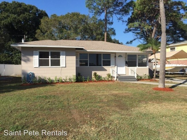 Building Photo - 4 br, 2 bath House - 8330 63RD WAY