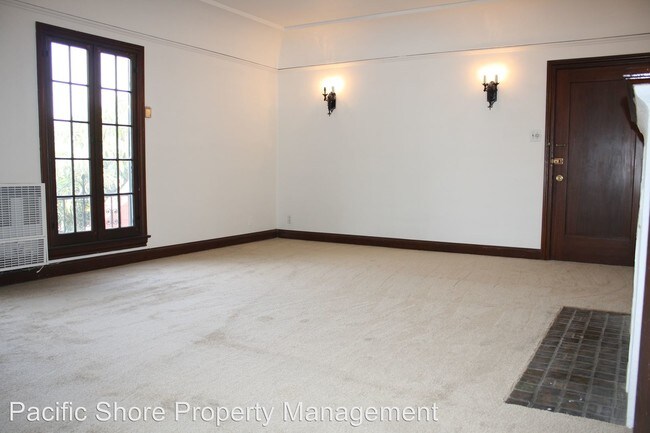 Building Photo - 1100 S Orange Dr