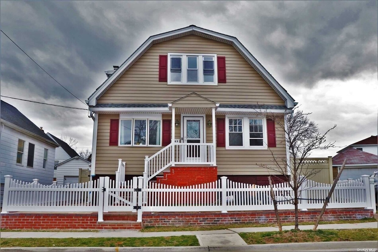 Primary Photo - 170 Ormonde Blvd