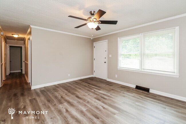 Foto del edificio - 2701 Lowell Bethesda Rd