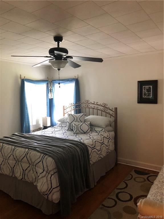 Building Photo - 1300 Lancaster Ave