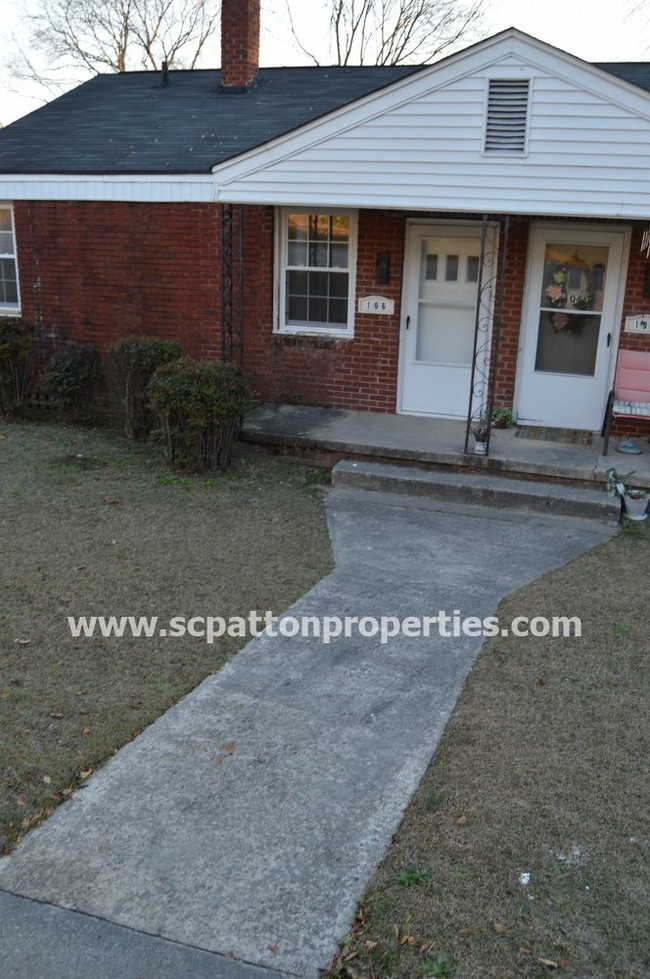 Building Photo - 106 Kilbourne Rd
