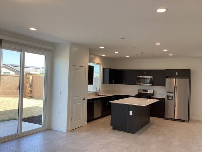 Building Photo - Welcome To The Riverstone Resort Community!!!