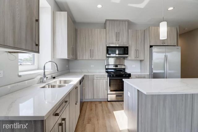 Foto del edificio - 6322 W Irving Park Rd