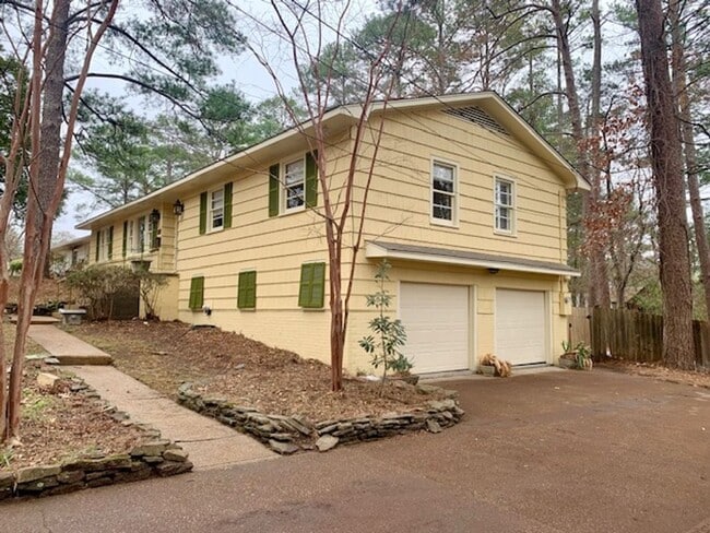 Building Photo - Newly Renovated Home For Rent