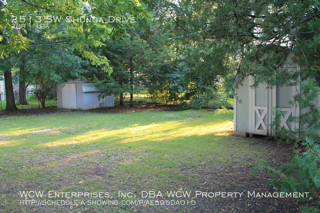 Building Photo - 2513 SW Shunga Dr