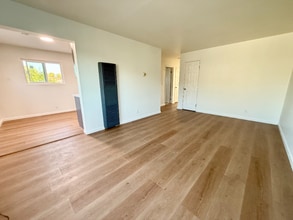 Building Photo - 2322 Mammoth Dr