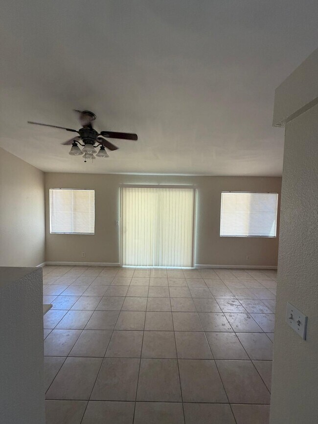 Foto del edificio - 3824 Juniper Ridge Ln