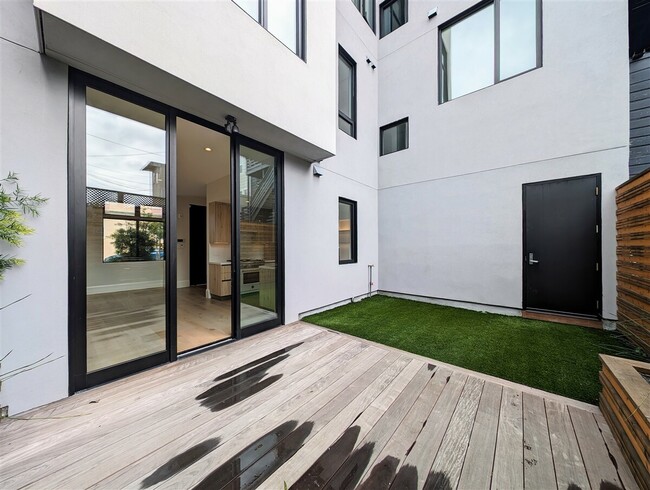 Building Photo - 2709 23rd St