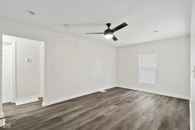 Building Photo - 3644 N Parker Ave