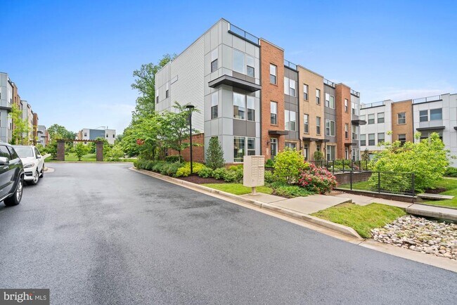 Building Photo - 5120 Longstone Way
