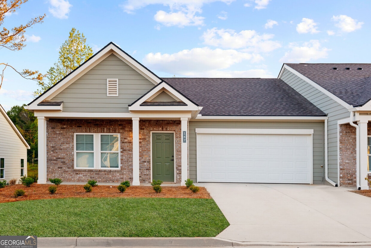 Primary Photo - 705 Charles Hardy Pky