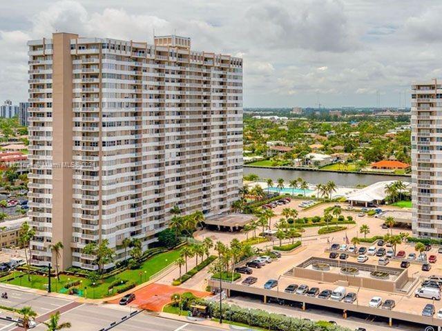 Foto del edificio - 1985 S Ocean Dr