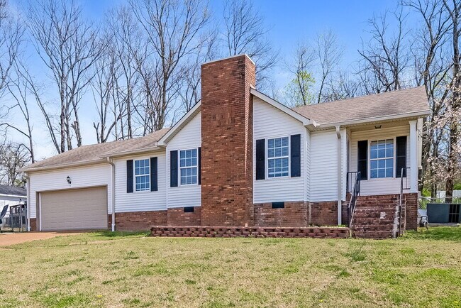 Foto del edificio - 3105 Roundwood Forest Ln