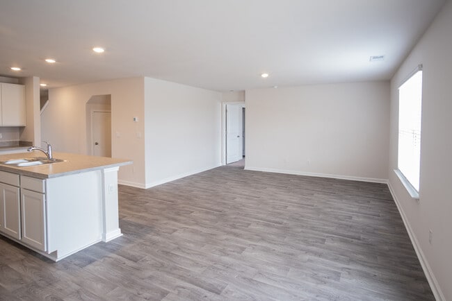 Building Photo - 261 Harvest Rdg Wy