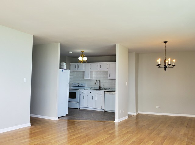 Foto del edificio - 6171 N. Sheridan Road