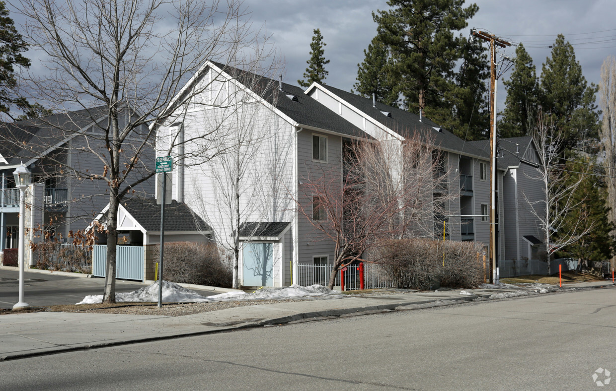 Building Photo - Mountain Meadows Senior Apartments