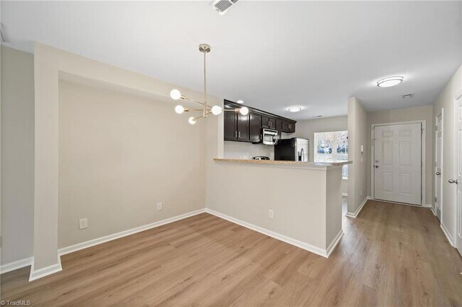 Building Photo - 668 Grasswren Way