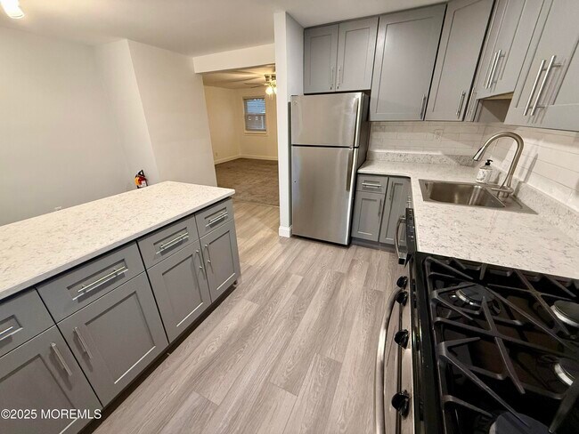 Foto del edificio - 169 Manor Dr