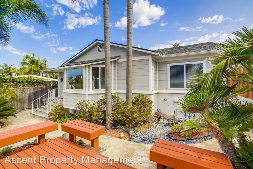 Primary Photo - 4 br, 3 bath House - 4548 Point Loma Ave.