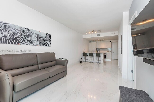 Foto del edificio - 501 NE 31st St