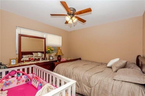 Building Photo - 6224 Miramar Pkwy