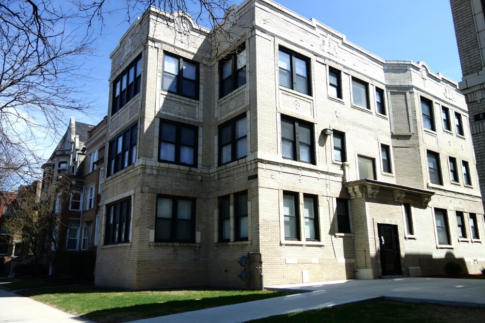 801 E Drexel Sq, Chicago, IL 60615 Condo for Rent in Chicago, IL