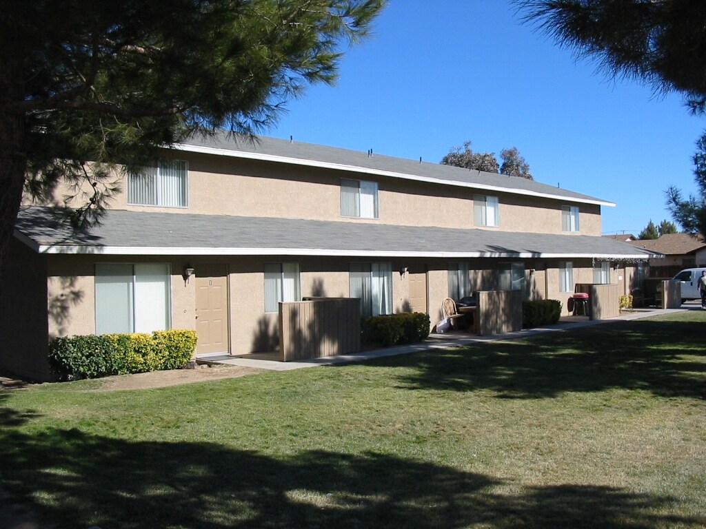 Sunnyside Townhomes Hesperia, CA