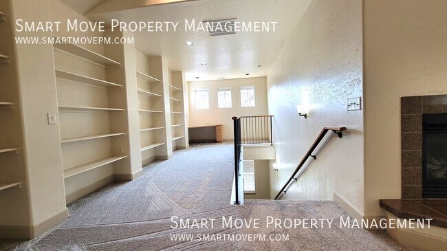 Building Photo - Immaculate 3 BD Condo in Heart of Downtown...