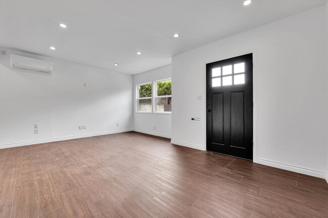 Building Photo - 4078 Alla Rd