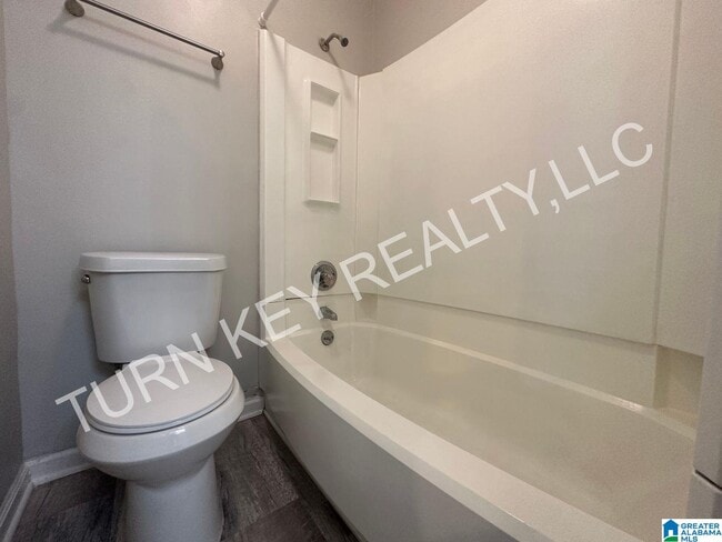 Building Photo - 339 Valley Crest Dr