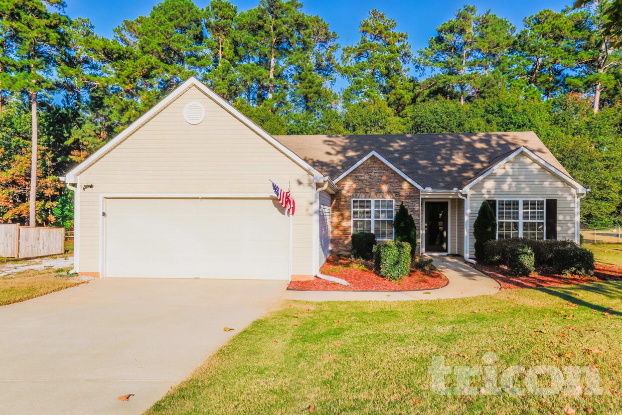 Primary Photo - 714 Manor Ridge Dr