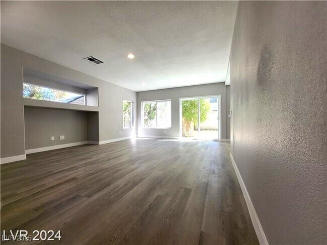 Building Photo - 10208 Grecian Laurel Ct