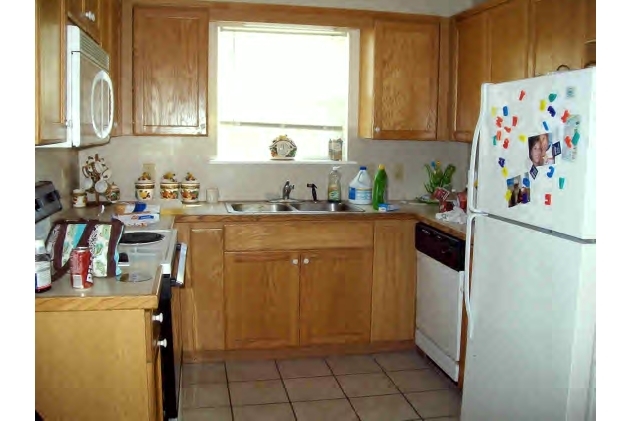 Kitchen - Shady Grove Apartments